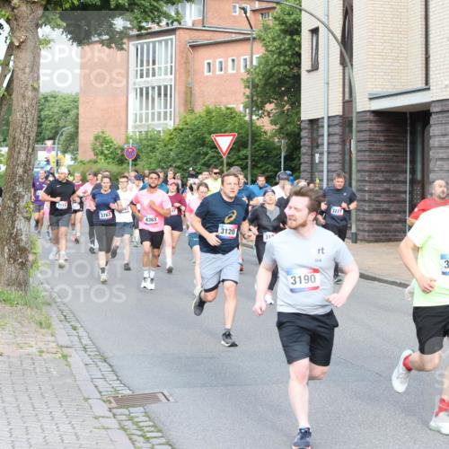 12.06.2026 - Holstenköstenlauf Andreas Tolksdorf http://msf.ph/oto/9746070 12.06.2026 19:11:21 Laufen 3708, 3174, 3763, 4363, 3120, 31, 3227, 3095, 3531, 3190 meine-sportfotos.de