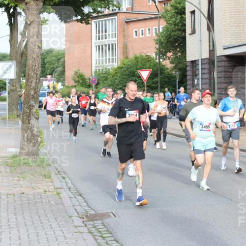 12.06.2026 - Holstenköstenlauf Andreas Tolksdorf http://msf.ph/oto/9746096 12.06.2026 19:11:35 Laufen 394, 524, 3455, 3117, 17, 4876 meine-sportfotos.de