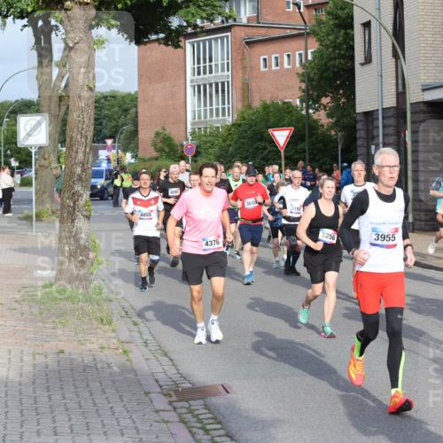 12.06.2026 - Holstenköstenlauf Andreas Tolksdorf http://msf.ph/oto/9746102 12.06.2026 19:11:42 Laufen 4855, 4590, 4376, 3650, 3192, 39, 3256, 3955, 4812, 4155, 4 meine-sportfotos.de