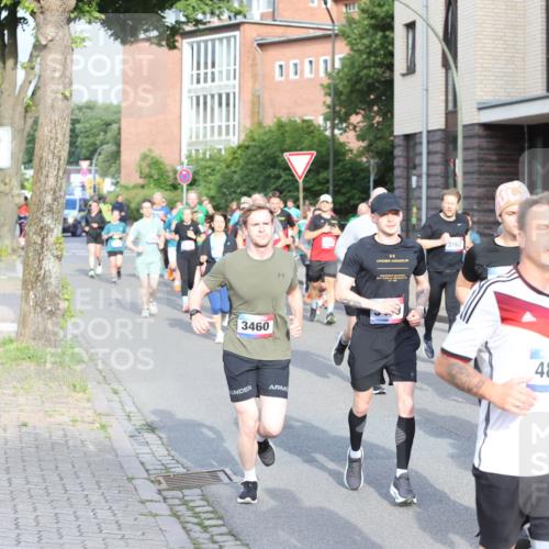 12.06.2026 - Holstenköstenlauf Andreas Tolksdorf http://msf.ph/oto/9746111 12.06.2026 19:11:47 Laufen 10, 3460, 3162, 4855, 3903 meine-sportfotos.de