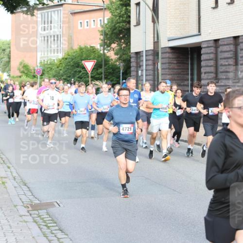12.06.2026 - Holstenköstenlauf Andreas Tolksdorf http://msf.ph/oto/9746129 12.06.2026 19:11:59 Laufen 10, 4771, 1111, 3417, 3411, 4721, 351, 4880, 3135, 3474, 803 meine-sportfotos.de