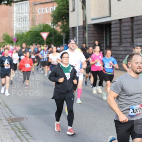 12.06.2026 - Holstenköstenlauf Andreas Tolksdorf http://msf.ph/oto/9746168 12.06.2026 19:12:28 Laufen 11111, 27, 3972 meine-sportfotos.de