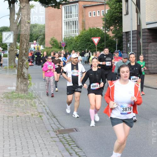 12.06.2026 - Holstenköstenlauf Andreas Tolksdorf http://msf.ph/oto/9746198 12.06.2026 19:12:49 Laufen 451, 4691, 3719, 4801, 4586, 3879, 4807, 4457 meine-sportfotos.de