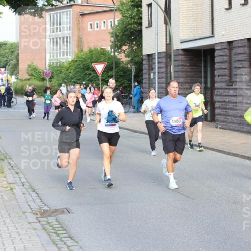 12.06.2026 - Holstenköstenlauf Andreas Tolksdorf http://msf.ph/oto/9746210 12.06.2026 19:12:55 Laufen 4850, 3085, 4691 meine-sportfotos.de