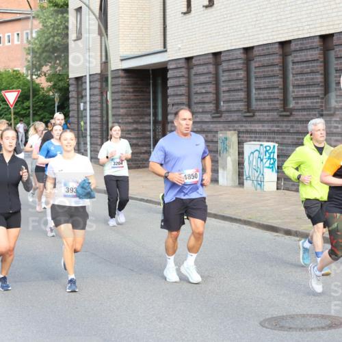 12.06.2026 - Holstenköstenlauf Andreas Tolksdorf http://msf.ph/oto/9746212 12.06.2026 19:12:56 Laufen 393, 3204, 4850, 10, 06, 15, 06, 26, 063 meine-sportfotos.de