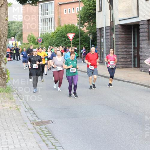 12.06.2026 - Holstenköstenlauf Andreas Tolksdorf http://msf.ph/oto/9746225 12.06.2026 19:13:04 Laufen 3337, 3863, 3338, 3267, 3395, 4388, 4723 meine-sportfotos.de