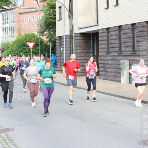 12.06.2026 - Holstenköstenlauf Andreas Tolksdorf http://msf.ph/oto/9746227 12.06.2026 19:13:05 Laufen 3337, 3863, 3338, 3267, 3395, 4388, 10, 06, 15, 06, 26, 4389 meine-sportfotos.de