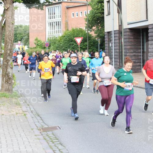 12.06.2026 - Holstenköstenlauf Andreas Tolksdorf http://msf.ph/oto/9746230 12.06.2026 19:13:07 Laufen 4727, 3337, 314, 3338, 3863, 3267, 3395 meine-sportfotos.de