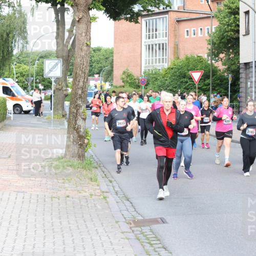 12.06.2026 - Holstenköstenlauf Andreas Tolksdorf http://msf.ph/oto/9746264 12.06.2026 19:13:26 Laufen 3933, 241959, 4257, 4561, 3905, 3183 meine-sportfotos.de