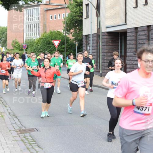 12.06.2026 - Holstenköstenlauf Andreas Tolksdorf http://msf.ph/oto/9746276 12.06.2026 19:13:33 Laufen 3695, 3690, 23, 3113, 766, 3115, 95, 4371, 485 meine-sportfotos.de