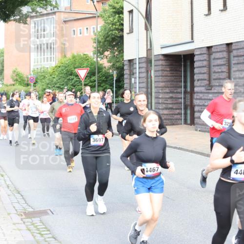 12.06.2026 - Holstenköstenlauf Andreas Tolksdorf http://msf.ph/oto/9746299 12.06.2026 19:13:53 Laufen 331, 3917, 3697, 325, 14467, 4468 meine-sportfotos.de
