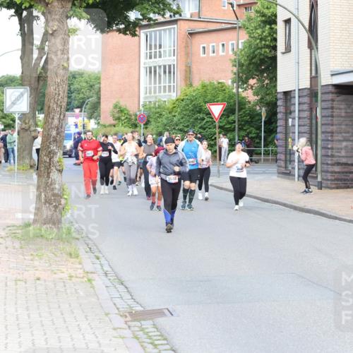 12.06.2026 - Holstenköstenlauf Andreas Tolksdorf http://msf.ph/oto/9746320 12.06.2026 19:14:15 Laufen 3588, 3493, 415 meine-sportfotos.de