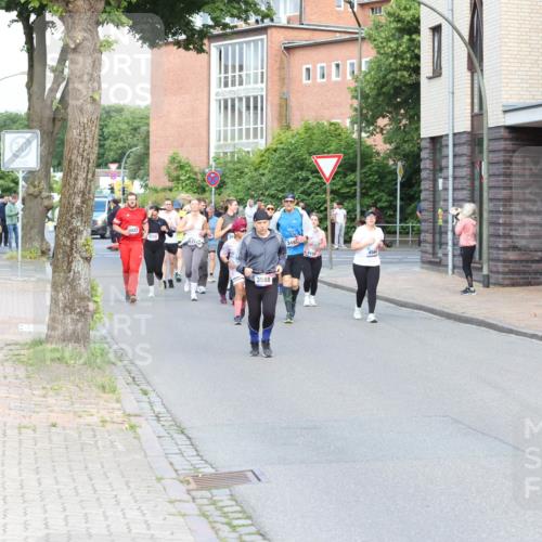 12.06.2026 - Holstenköstenlauf Andreas Tolksdorf http://msf.ph/oto/9746321 12.06.2026 19:14:15 Laufen 3588, 3493, 4150 meine-sportfotos.de