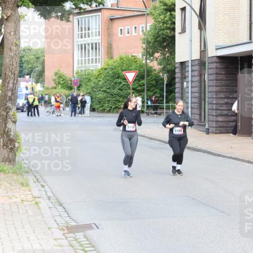12.06.2026 - Holstenköstenlauf Andreas Tolksdorf http://msf.ph/oto/9746341 12.06.2026 19:14:41 Laufen 3110, 3109 meine-sportfotos.de