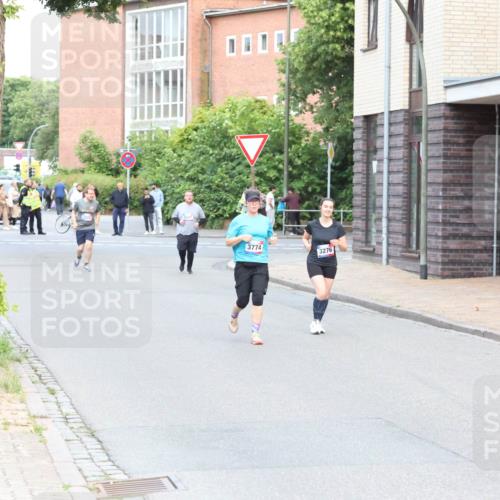 12.06.2026 - Holstenköstenlauf Andreas Tolksdorf http://msf.ph/oto/9746346 12.06.2026 19:15:07 Laufen 3774, 3276 meine-sportfotos.de