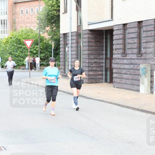 12.06.2026 - Holstenköstenlauf Andreas Tolksdorf http://msf.ph/oto/9746348 12.06.2026 19:15:09 Laufen 3774, 3276 meine-sportfotos.de