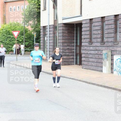 12.06.2026 - Holstenköstenlauf Andreas Tolksdorf http://msf.ph/oto/9746349 12.06.2026 19:15:09 Laufen 3774, 3276 meine-sportfotos.de