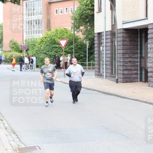 12.06.2026 - Holstenköstenlauf Andreas Tolksdorf http://msf.ph/oto/9746352 12.06.2026 19:15:16 Laufen 3222, 3221 meine-sportfotos.de