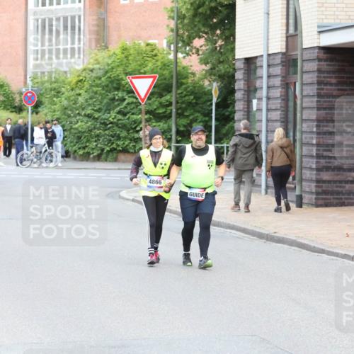 12.06.2026 - Holstenköstenlauf Andreas Tolksdorf http://msf.ph/oto/9746362 12.06.2026 19:15:38 Laufen  meine-sportfotos.de