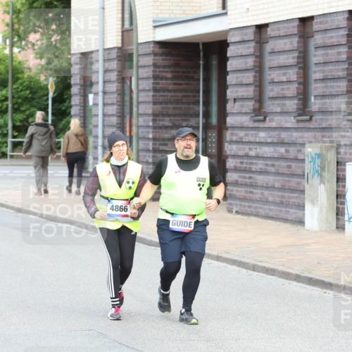 12.06.2026 - Holstenköstenlauf Andreas Tolksdorf http://msf.ph/oto/9746365 12.06.2026 19:15:41 Laufen 4866 meine-sportfotos.de