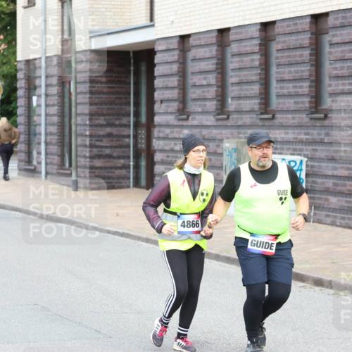 12.06.2026 - Holstenköstenlauf Andreas Tolksdorf http://msf.ph/oto/9746369 12.06.2026 19:15:42 Laufen 4866, 10, 06, 15, 06, 26 meine-sportfotos.de