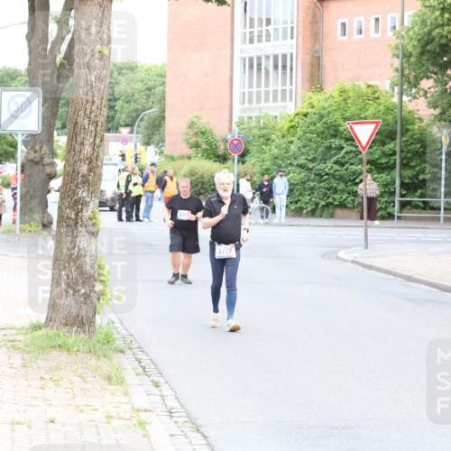 12.06.2026 - Holstenköstenlauf Andreas Tolksdorf http://msf.ph/oto/9746370 12.06.2026 19:16:00 Laufen 37512, 3772 meine-sportfotos.de