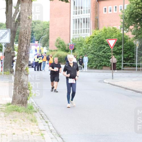 12.06.2026 - Holstenköstenlauf Andreas Tolksdorf http://msf.ph/oto/9746372 12.06.2026 19:16:00 Laufen 3772 meine-sportfotos.de