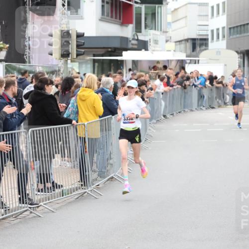 12.06.2026 - Holstenköstenlauf Andreas Tolksdorf http://msf.ph/oto/9746387 12.06.2026 19:37:40 Laufen 3332, 3714 meine-sportfotos.de