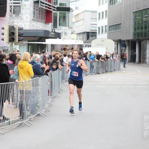 12.06.2026 - Holstenköstenlauf Andreas Tolksdorf http://msf.ph/oto/9746390 12.06.2026 19:37:44 Laufen 4714 meine-sportfotos.de