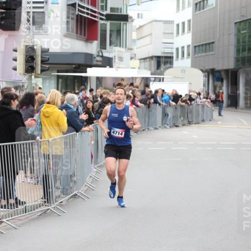 12.06.2026 - Holstenköstenlauf Andreas Tolksdorf http://msf.ph/oto/9746392 12.06.2026 19:37:44 Laufen 4714 meine-sportfotos.de