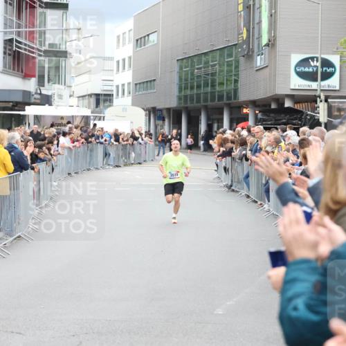 12.06.2026 - Holstenköstenlauf Andreas Tolksdorf http://msf.ph/oto/9746402 12.06.2026 19:38:53 Laufen 3515 meine-sportfotos.de