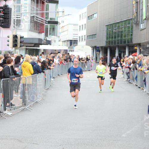 12.06.2026 - Holstenköstenlauf Andreas Tolksdorf http://msf.ph/oto/9746411 12.06.2026 19:39:11 Laufen 4816, 3058, 4639 meine-sportfotos.de