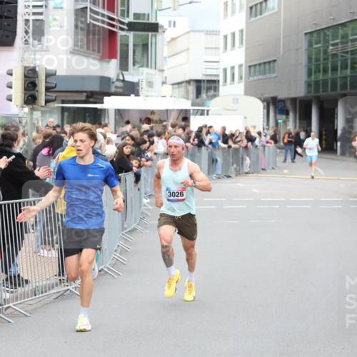 12.06.2026 - Holstenköstenlauf Andreas Tolksdorf http://msf.ph/oto/9746429 12.06.2026 19:40:00 Laufen 3026 meine-sportfotos.de