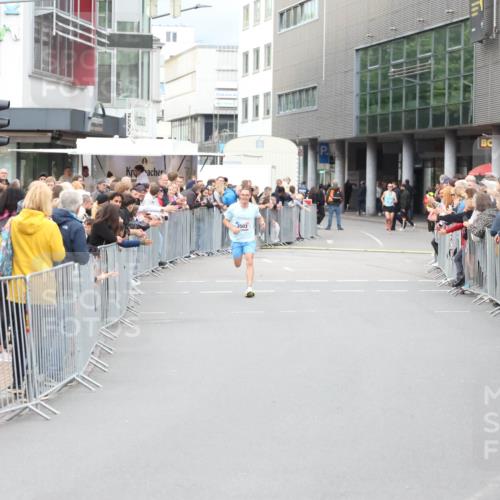 12.06.2026 - Holstenköstenlauf Andreas Tolksdorf http://msf.ph/oto/9746430 12.06.2026 19:40:05 Laufen 3503 meine-sportfotos.de