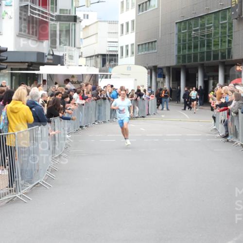 12.06.2026 - Holstenköstenlauf Andreas Tolksdorf http://msf.ph/oto/9746432 12.06.2026 19:40:06 Laufen 3503 meine-sportfotos.de