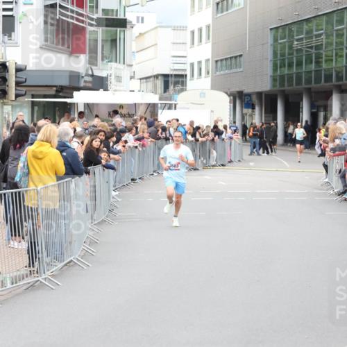 12.06.2026 - Holstenköstenlauf Andreas Tolksdorf http://msf.ph/oto/9746433 12.06.2026 19:40:07 Laufen 3503 meine-sportfotos.de