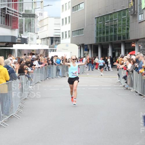 12.06.2026 - Holstenköstenlauf Andreas Tolksdorf http://msf.ph/oto/9746440 12.06.2026 19:40:18 Laufen 4678 meine-sportfotos.de
