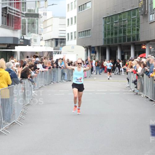 12.06.2026 - Holstenköstenlauf Andreas Tolksdorf http://msf.ph/oto/9746441 12.06.2026 19:40:18 Laufen 4678 meine-sportfotos.de