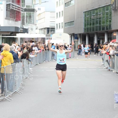 12.06.2026 - Holstenköstenlauf Andreas Tolksdorf http://msf.ph/oto/9746442 12.06.2026 19:40:19 Laufen 4678 meine-sportfotos.de