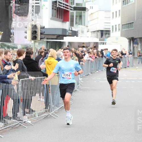 12.06.2026 - Holstenköstenlauf Andreas Tolksdorf http://msf.ph/oto/9746448 12.06.2026 19:40:29 Laufen 3354, 3625 meine-sportfotos.de