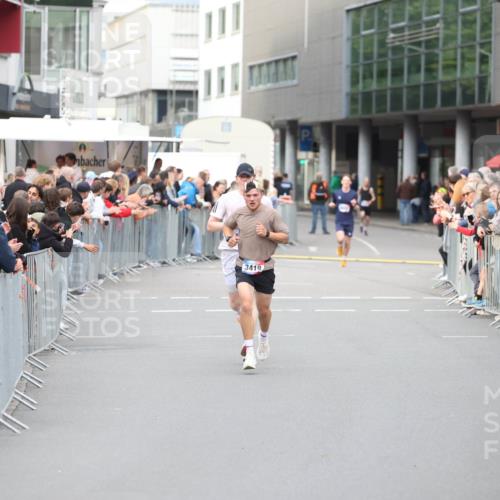 12.06.2026 - Holstenköstenlauf Andreas Tolksdorf http://msf.ph/oto/9746460 12.06.2026 19:40:59 Laufen 3419 meine-sportfotos.de