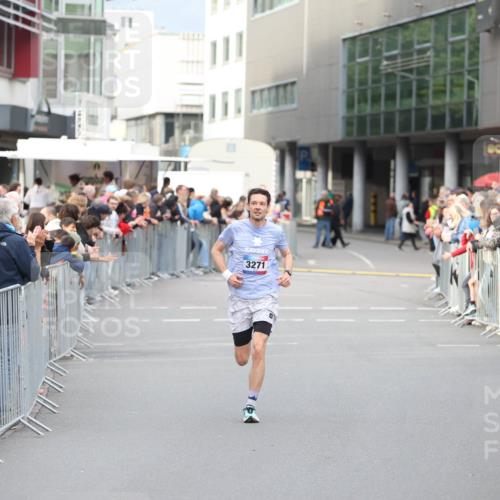 12.06.2026 - Holstenköstenlauf Andreas Tolksdorf http://msf.ph/oto/9746485 12.06.2026 19:41:36 Laufen 3271 meine-sportfotos.de