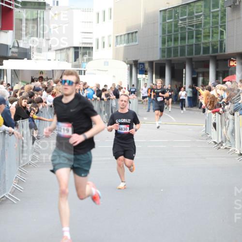 12.06.2026 - Holstenköstenlauf Andreas Tolksdorf http://msf.ph/oto/9746495 12.06.2026 19:42:07 Laufen 219, 4830, 4242 meine-sportfotos.de
