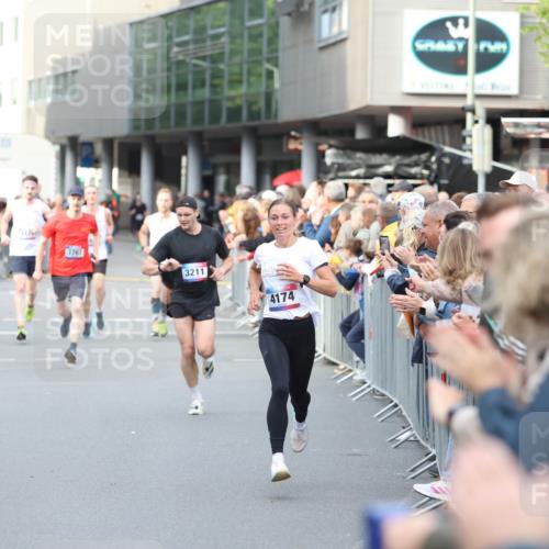 12.06.2026 - Holstenköstenlauf Andreas Tolksdorf http://msf.ph/oto/9746504 12.06.2026 19:42:21 Laufen 3761, 3211, 4174 meine-sportfotos.de