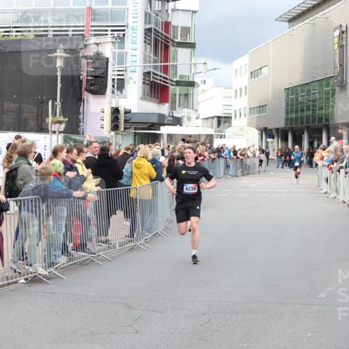 12.06.2026 - Holstenköstenlauf Andreas Tolksdorf http://msf.ph/oto/9746524 12.06.2026 19:43:01 Laufen 4239 meine-sportfotos.de