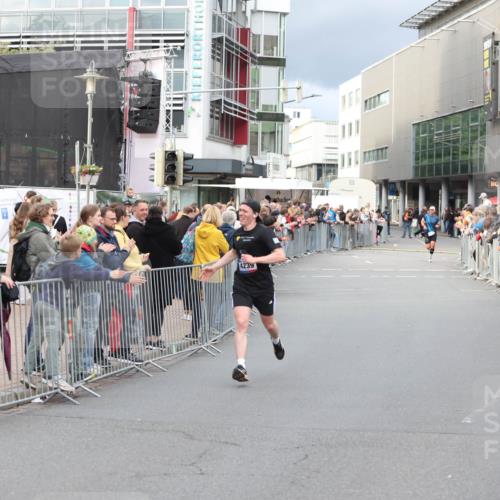 12.06.2026 - Holstenköstenlauf Andreas Tolksdorf http://msf.ph/oto/9746525 12.06.2026 19:43:01 Laufen 4239 meine-sportfotos.de