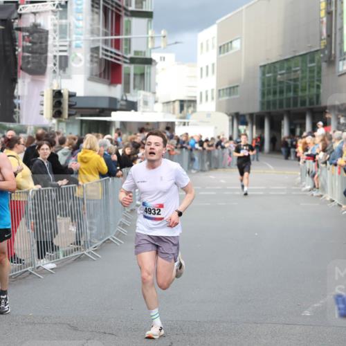 12.06.2026 - Holstenköstenlauf Andreas Tolksdorf http://msf.ph/oto/9746555 12.06.2026 19:43:34 Laufen 3253, 4932 meine-sportfotos.de