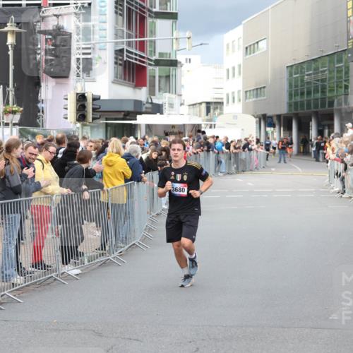 12.06.2026 - Holstenköstenlauf Andreas Tolksdorf http://msf.ph/oto/9746558 12.06.2026 19:43:39 Laufen 3680 meine-sportfotos.de