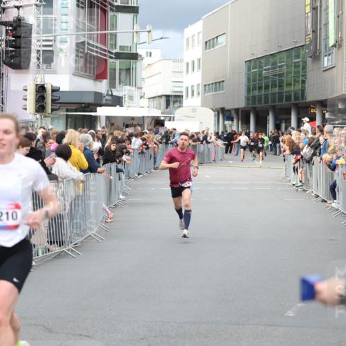 12.06.2026 - Holstenköstenlauf Andreas Tolksdorf http://msf.ph/oto/9746572 12.06.2026 19:44:02 Laufen 3210 meine-sportfotos.de