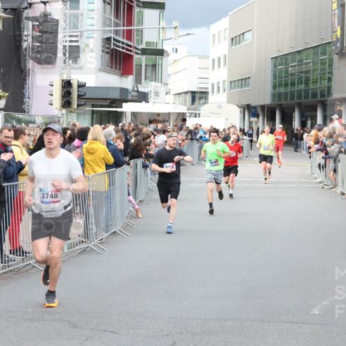 12.06.2026 - Holstenköstenlauf Andreas Tolksdorf http://msf.ph/oto/9746582 12.06.2026 19:44:15 Laufen 4570, 3748, 3008 meine-sportfotos.de